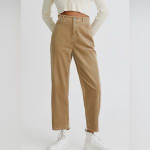 Pull and Bear Straight fit corduroy pants (sz4)